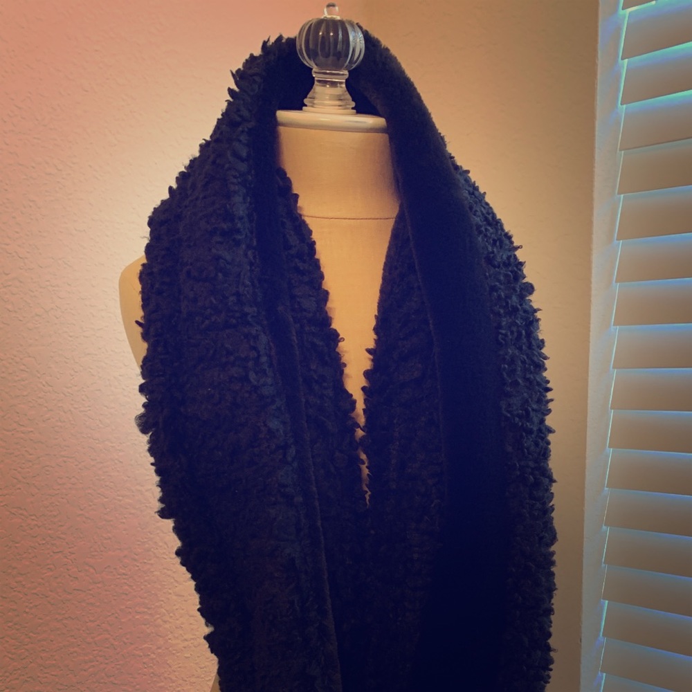 Anthro Mixed Faux Fur Infinity Scarf!